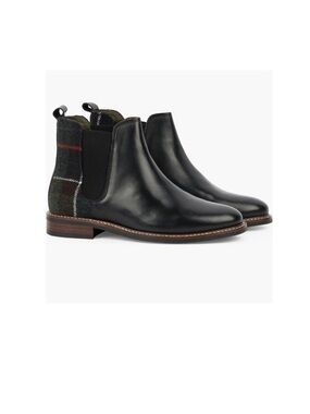 BARBOUR
Sloane Chelsea Boot In
Black/classic
$230 New SIZE 3 US 5